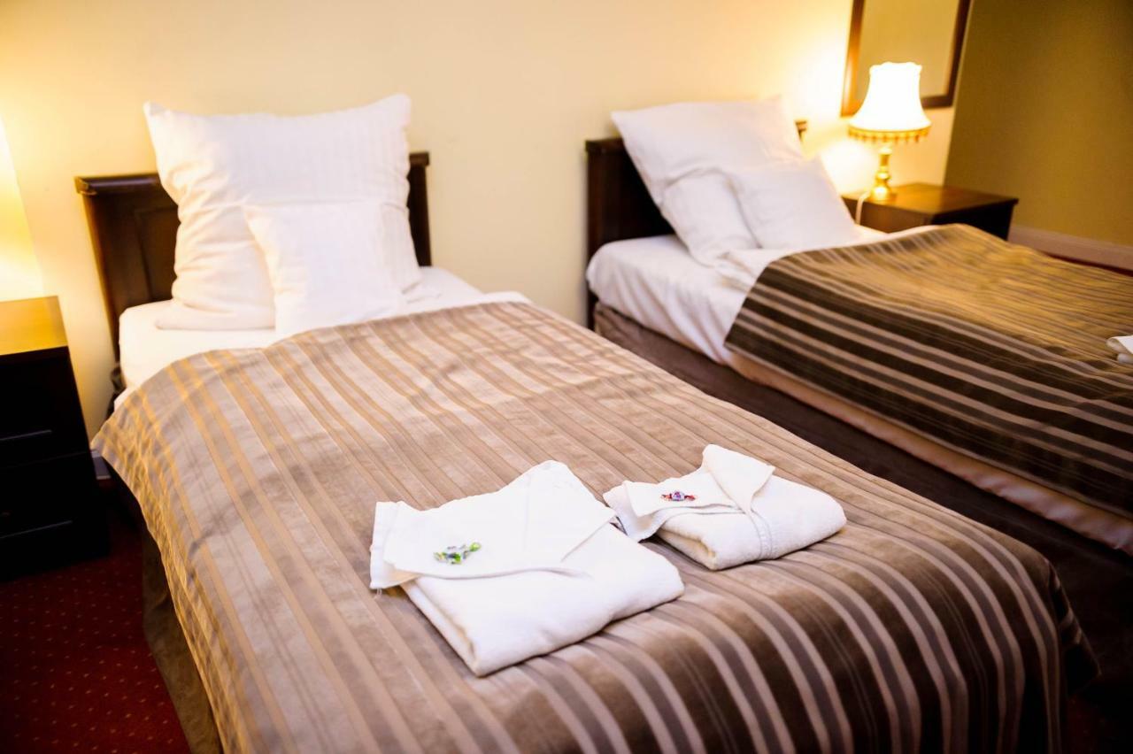 Hotel Dwor Sojki Екстер'єр фото
