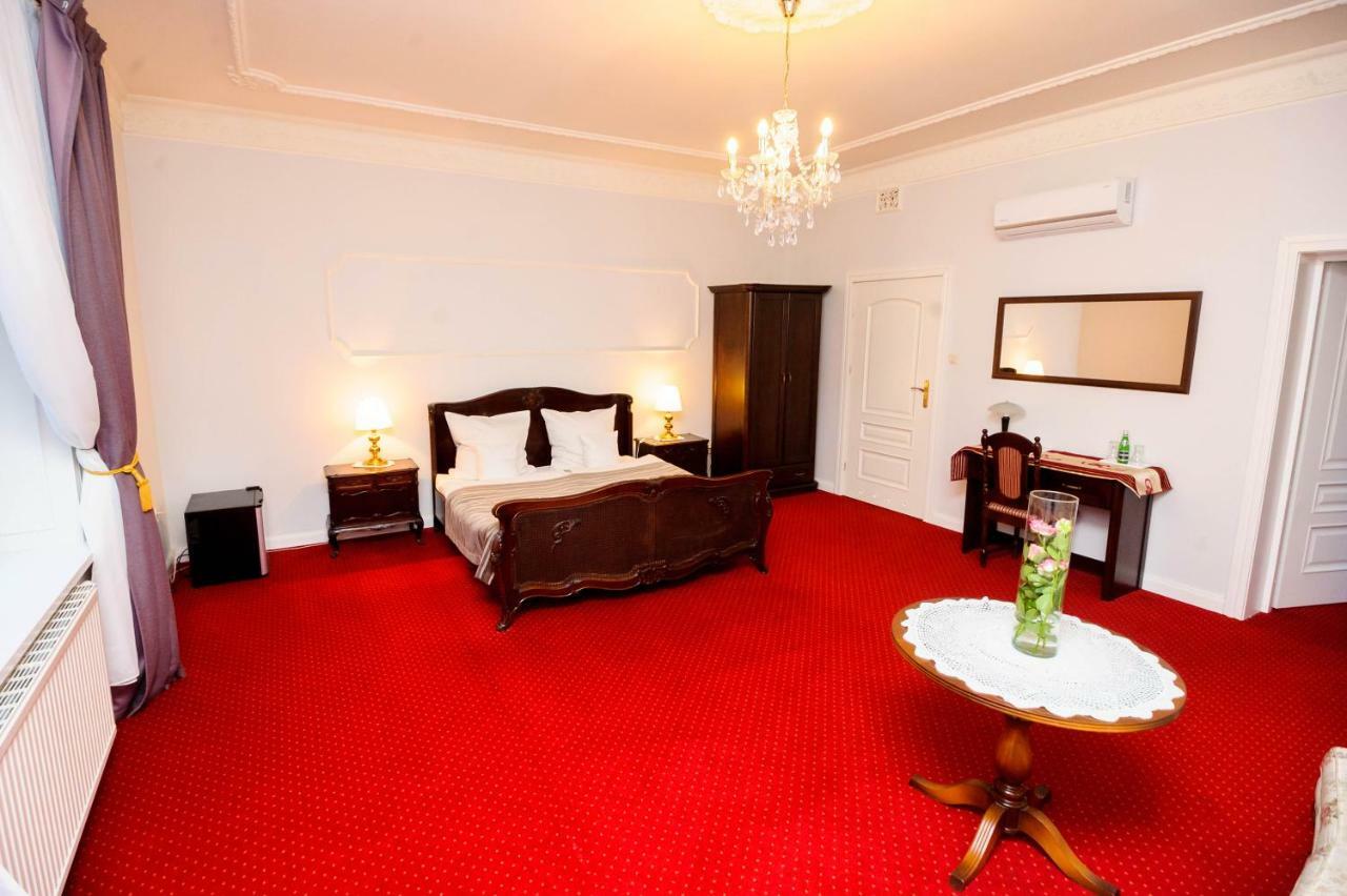 Hotel Dwor Sojki Екстер'єр фото