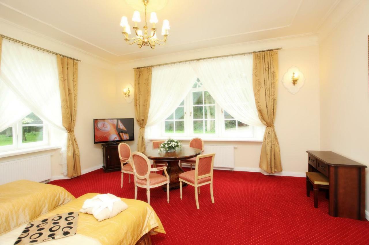 Hotel Dwor Sojki Екстер'єр фото