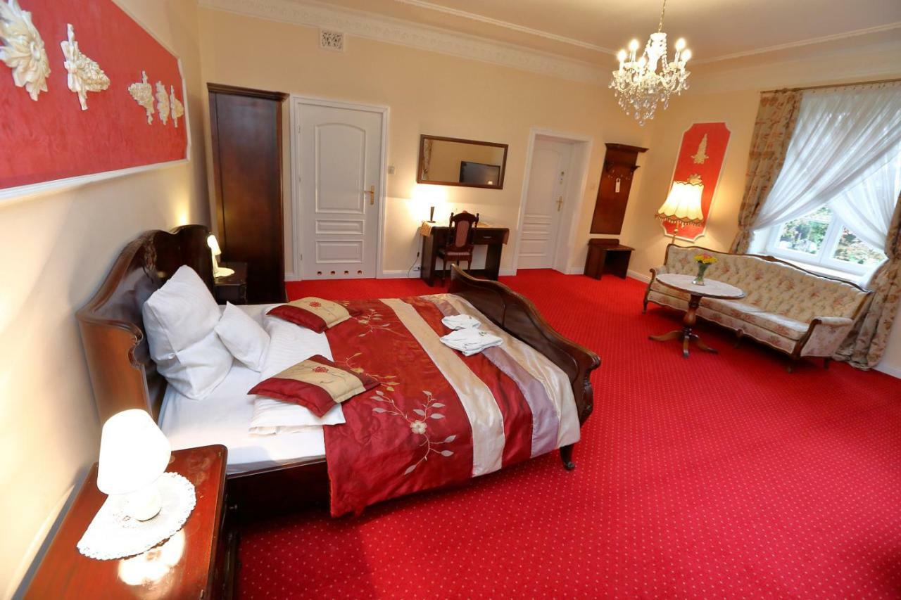 Hotel Dwor Sojki Екстер'єр фото